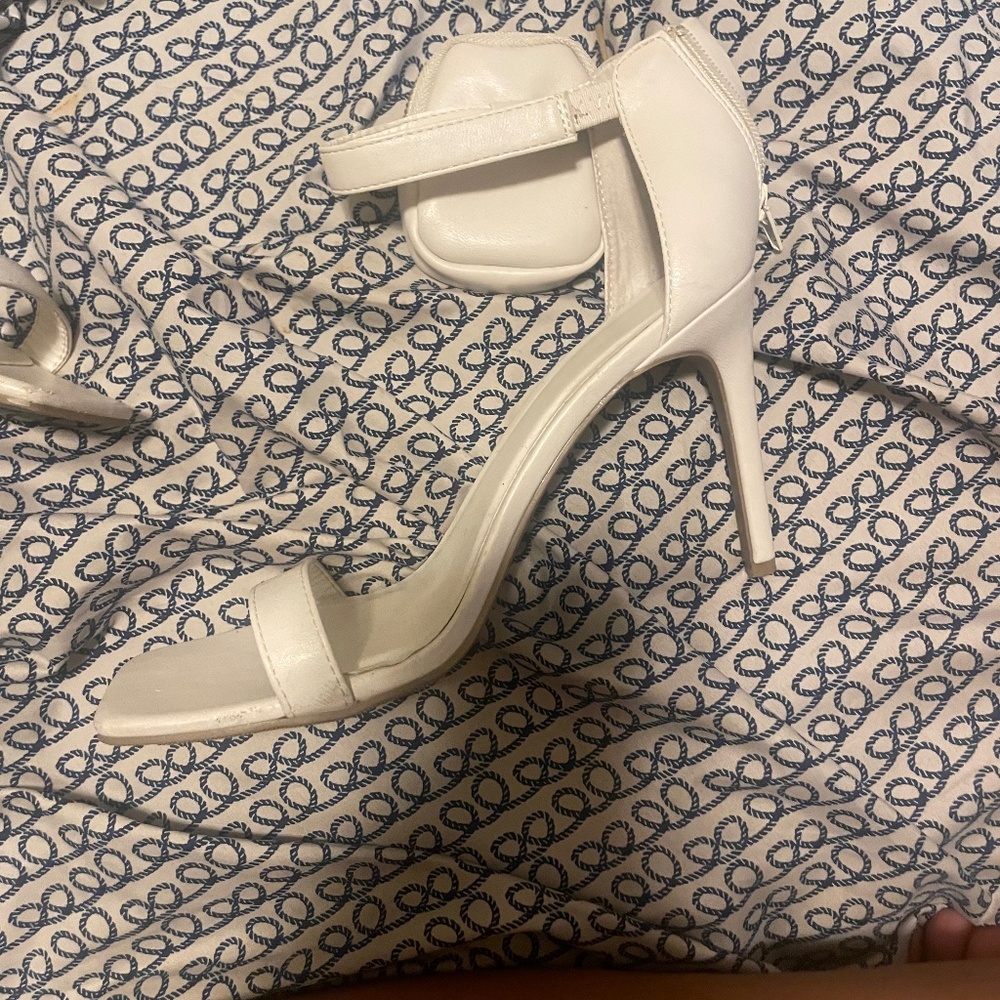 Anne Michelle Enzo 01 White Ankle Strap Heels
